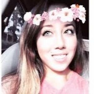 Meet your Posher, Alexis